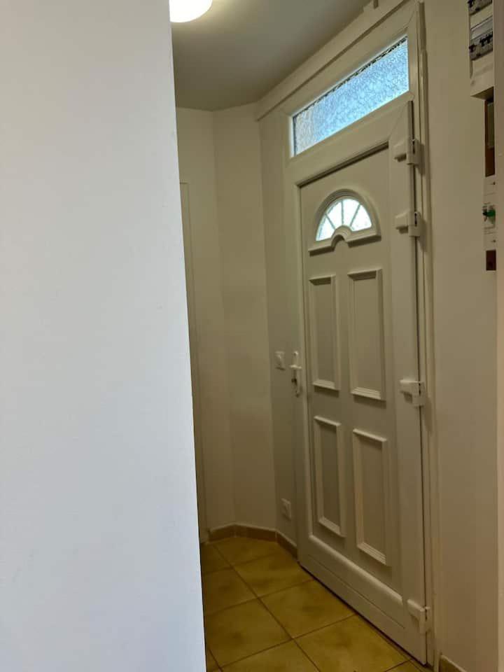 Maison Proche Paris Metro 13 Apartment *