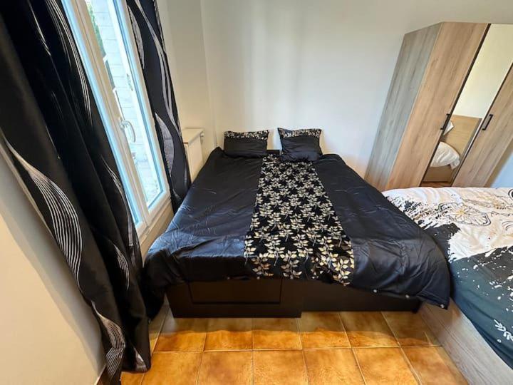 Maison Proche Paris Metro 13 Apartment