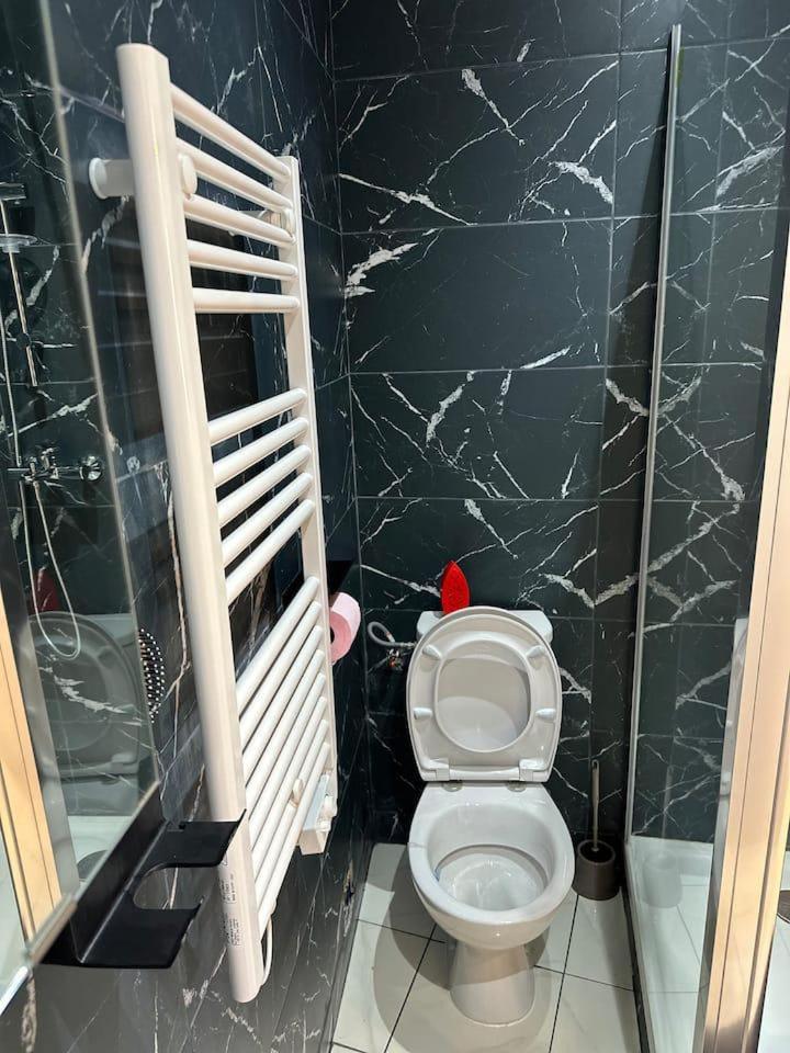 Maison Proche Paris Metro 13 Apartment *